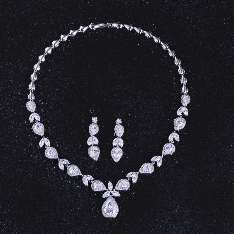 

2018 New Water droplets Design Cubic Zirconia Wedding Necklace And Earrings Luxury Crystal Bridal Jewelry Sets For Bridesmaids