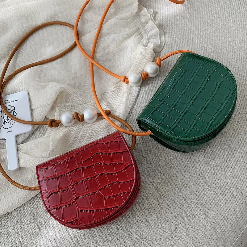 

Beaded Crocodile Pattern Semi-circular Women's Bags Alligator Crossbody Bag for Women Messenger Bags Clutch Purses Lady Handbags