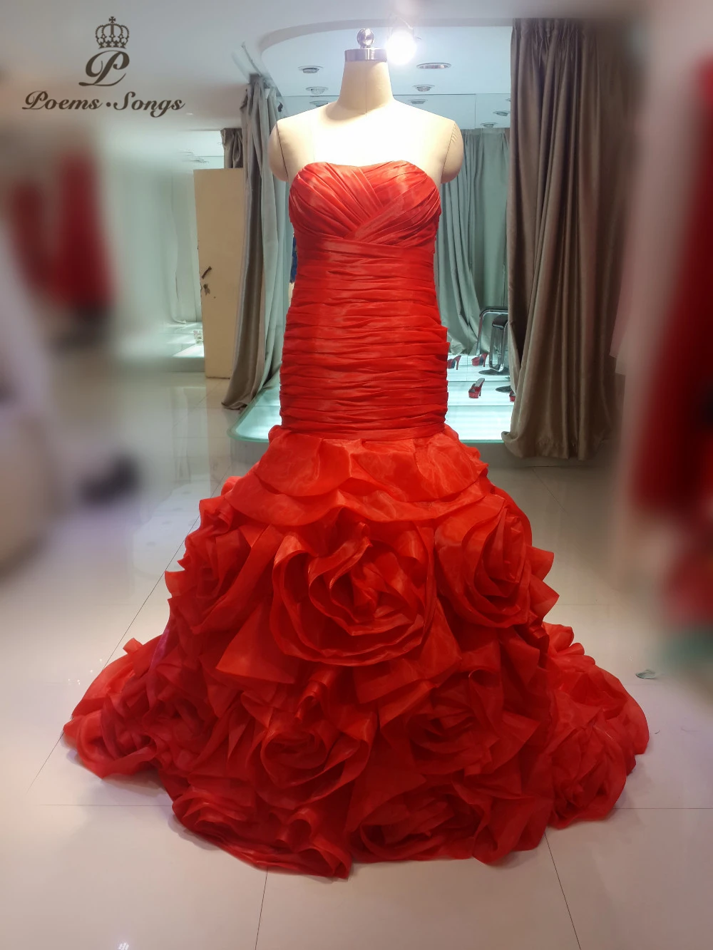 Buy Real photo red / white Rose flowers