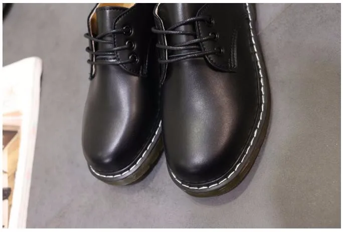 HEE GRAND/британский стиль; женская обувь на низком каблуке с круглым носком на шнуровке; обувь с толстой подошвой для студентов; XWD4464