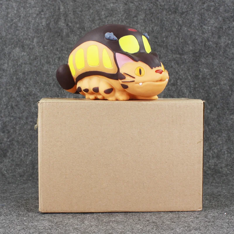 

20cm Anime Cartoon Movie My Neighbor Totoro High Quality PVC Model Toy Totoro Cat Bus Bank Saving Pot Gifts