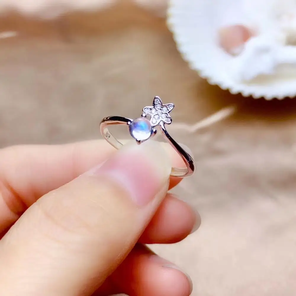 

Кольцо женское из серебра 925 пробы, с лунным камнем