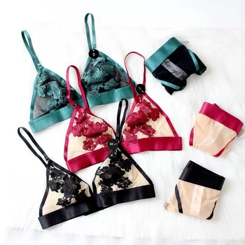 

Women Bra Brief Sets Embroidery Lace Red Green Black Bra Femme 3/4 Cups Sexy Underwire Push Up Bra for Women