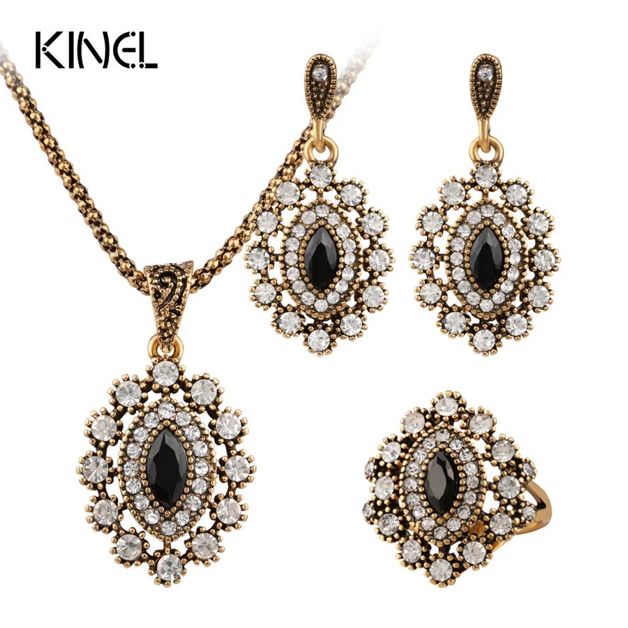 

New Arrival High Quality Party Gift Dubai crystal Parure Necklace Earrings Ring Jewelry Sets Fashion Vintage Alloy Necklace