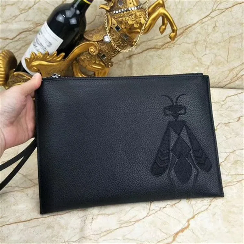 

Kaisiludi leather men's bag with a large envelope bag fashion men's soft head layer bullskin hand grip bag