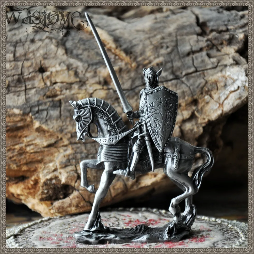 

Medieval Soldier Figurine Warrior Ornaments Metal Crafts Retro Classic European Toys Gifts Figurines ElimElim