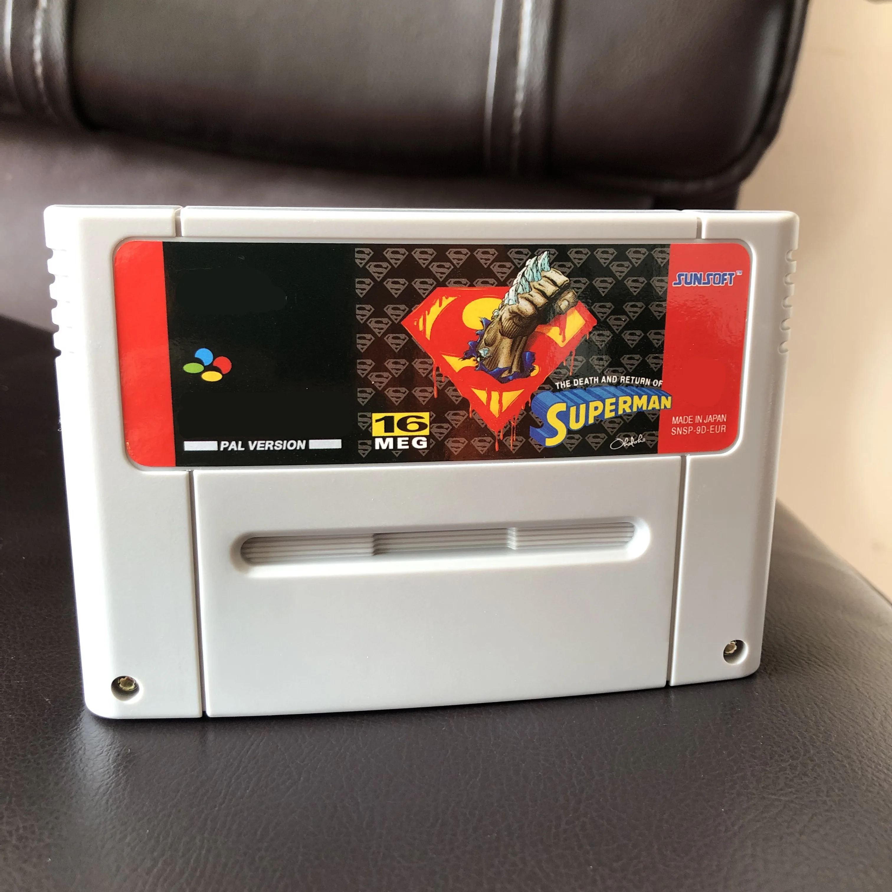 

Death and Return of Superman English-PAL version 46pins video games card for PAL console !