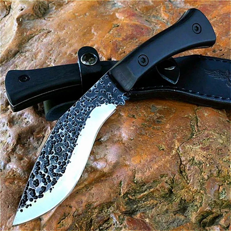

PEGASI 60HRC manual forged spring steel outdoor tactics straight knife north American wooden handle claw hunting knife