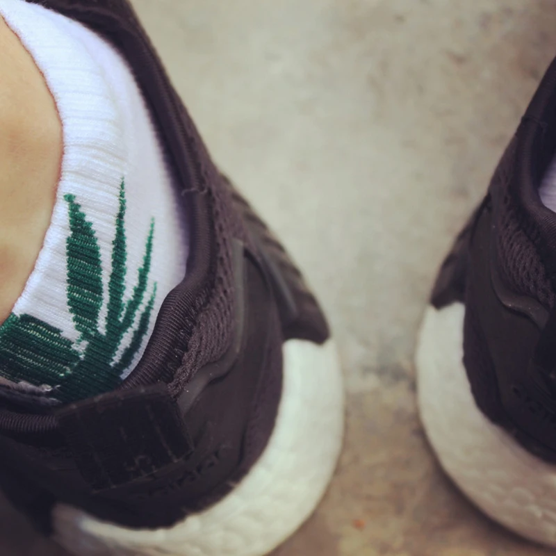 Модные удобные хлопковые носки для мужчин, 1 пара повседневные длинные носки с листьями марихуаны