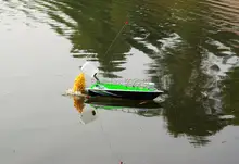 wholesales work 3 hours Rc bait fishing boat Working distance 200m +car charger Green