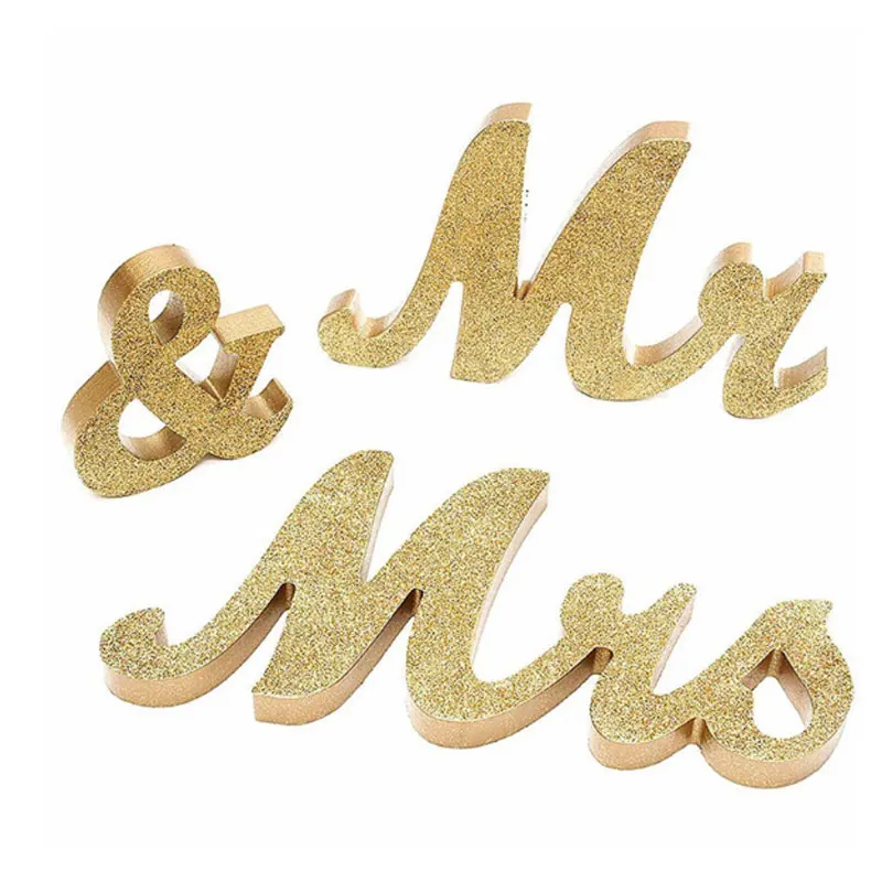 

Golden Mr&mrs Wedding Party Gift Decoration Wood Scattered Powder Letters Decoration Couple Photograph Props