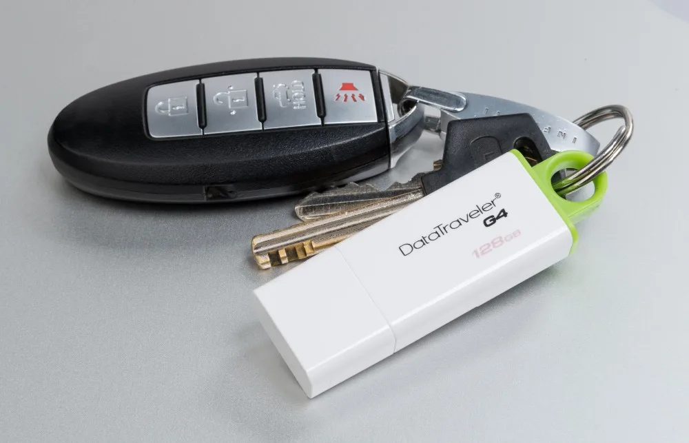 DataTraveler G4 usage image_DTIG4-usage-keychain_22_10_2013 18_19