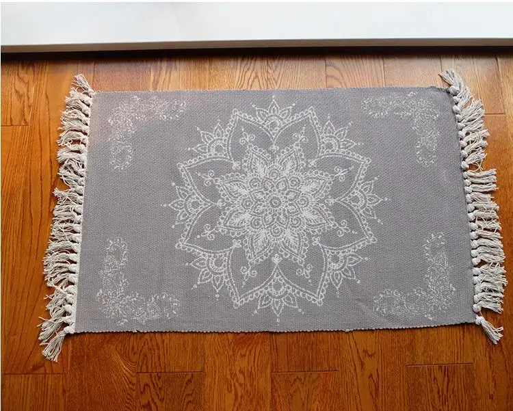 коврик с бахромой