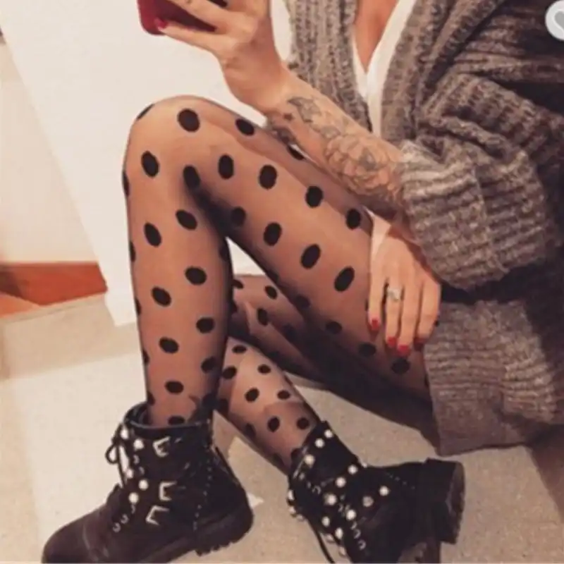 are pantyhose in style
