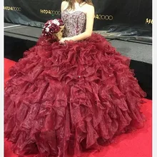 Burgundy Sweetheart Neck Sequin Beaded Crystals Ball Gown Quinceanera Dresses Luxury Debutante Dress for Vestido de 15 anos