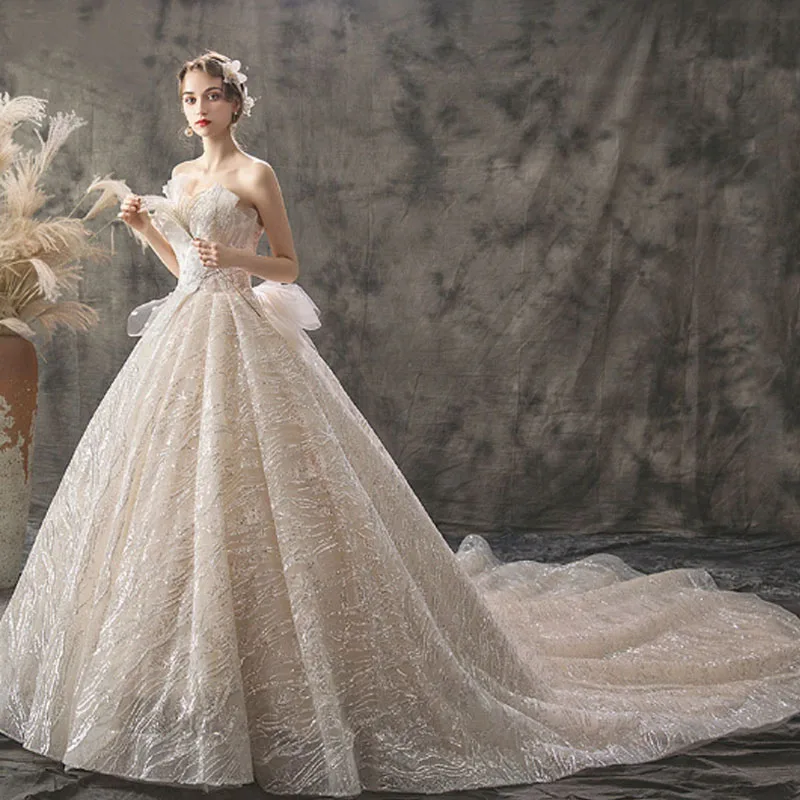 

SERMENT New bride luxury wedding dress Hepburn French tailing star network red fairy sleek temperament