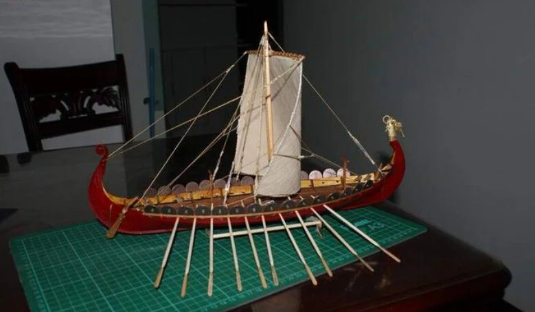 Классическая деревянная лодка парусник семейный корабль 1/50 корабли викингов