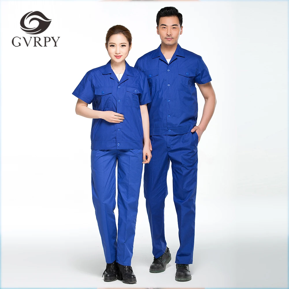 Форма it engineer. Инженерная форма одежды. Мужчина в костюме комбинезон на предприятии. Униформа инженера. Форма сотрудников фабрики.