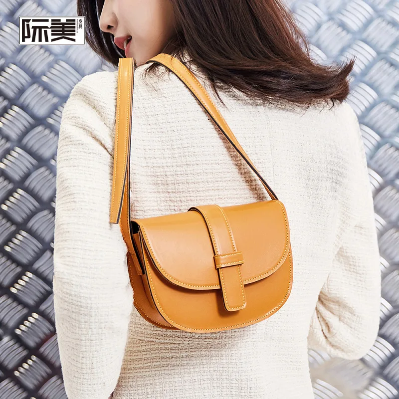 

Women's Bag Summer New Pure Single Shoulder Semi-circle Semi-moon Bag Saddle Bag Women's Baitie Leisure Slant Bag Girls purses