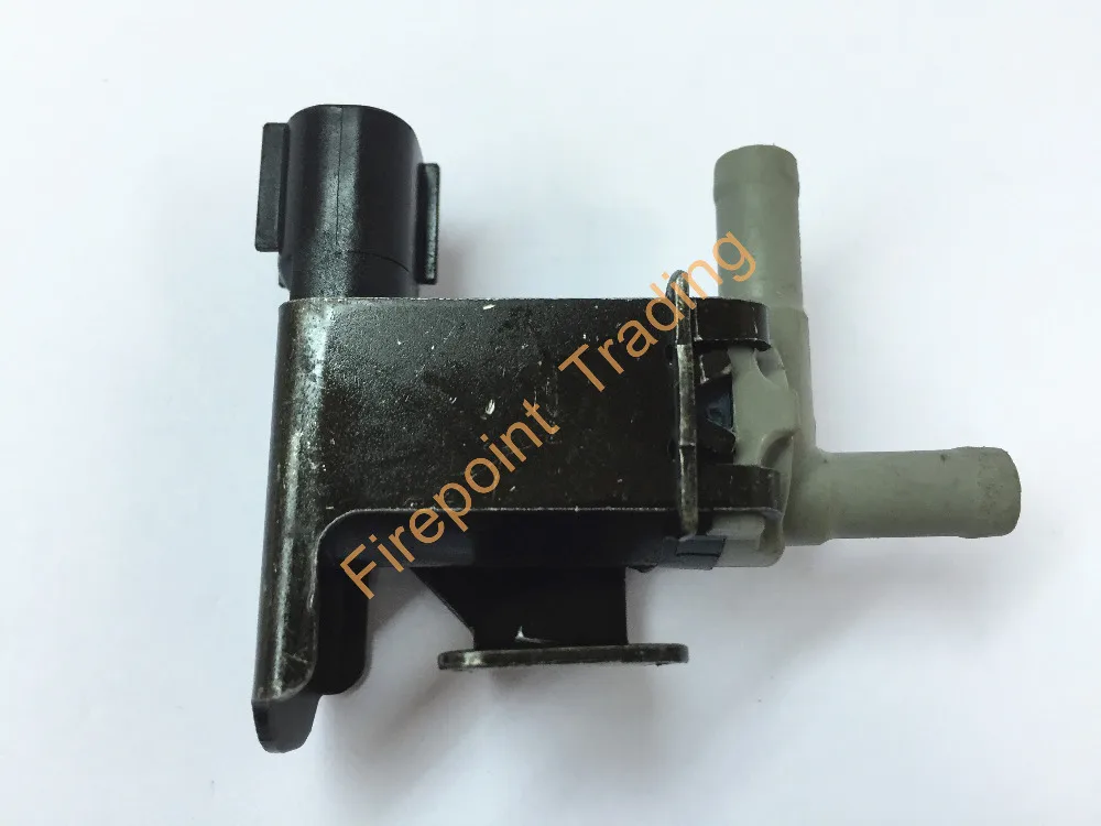 For T0yota Highlander Vacuum Switch Valve Assy 25860-28030 136200-2360