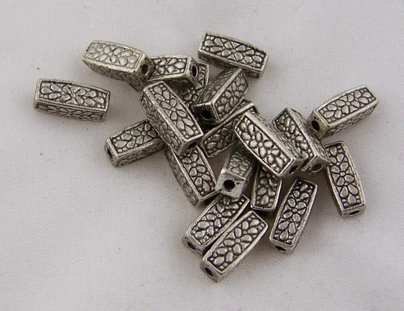 Бусины из цинка DoreenBeads вставки сплава в виде кубика античного серебристого цвета