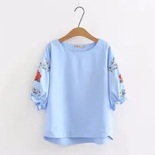 Женская футболка с коротким рукавом и круглым вырезом; женская летняя футболка с цветочной вышивкой; коллекция года; женская футболка синего и белого цвета; femme 4XL