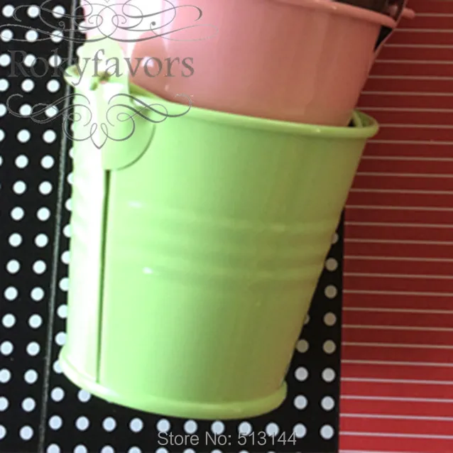 100 шт. светло-зеленый Олово ведра пользу олова мини ведро Сувениры Конфеты Вышивка Крестом Пакет Свадебная вечеринка Сувениры Baby Shower