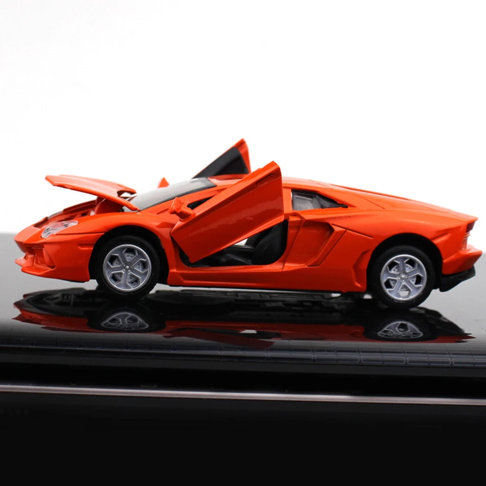 1:32 Diecasts игрушечный транспорт горячее колесо машина Aston Martin Ferraeri спортивный автомобиль модель с автомобилем горячее колесо двери можно открыть игрушку