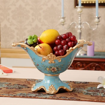 

The new classical European style living room decor dried fruit plate resin Home Furnishing disc candy dish decoration