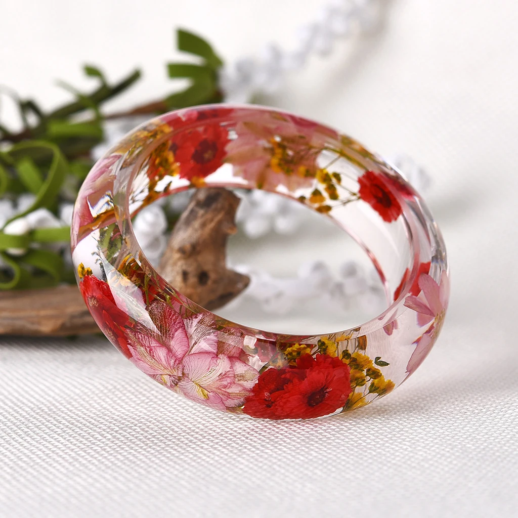 Vintage Transparent Lucite Cuff Bracelet Bangle With Floral Daisy Dry Flower
