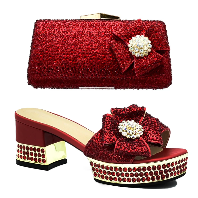 

Latest Italian Shoes with Matching Bags Set Decorated with Rhinestone Matching Shoes and Bag Set for Wedding Nigerian Party Shoe