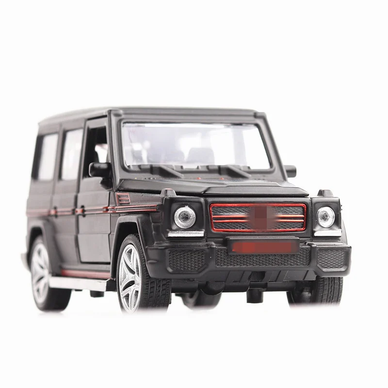 Модель инерционного транспортного средства Acousto-optic с имитацией 4-дверного сплава