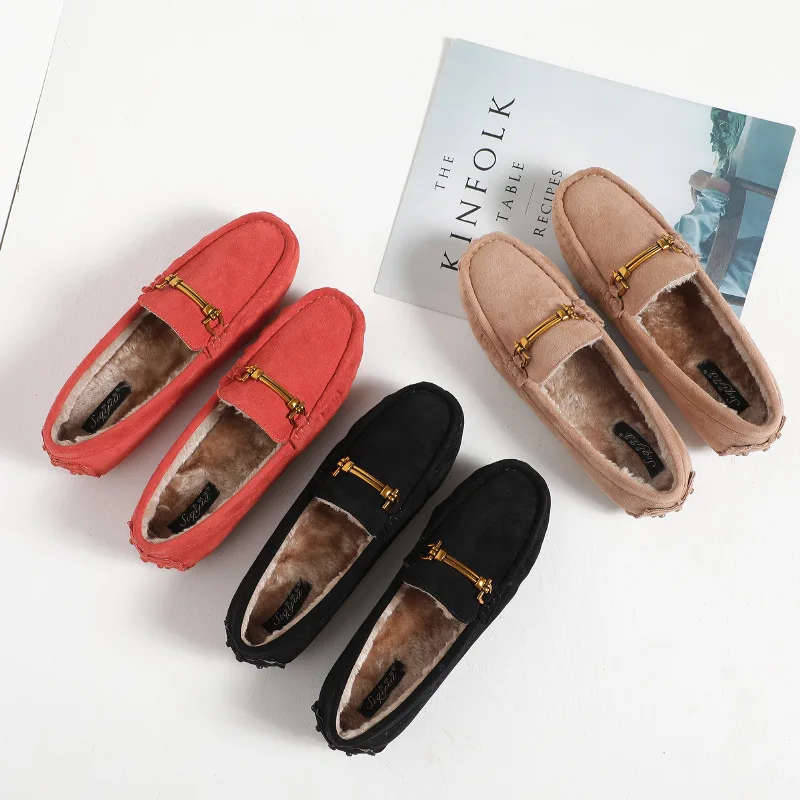 

2018 winter new fashion simple plus velvet warm flat shoes women soft and comfortable wild suede casual shoes.