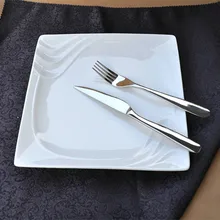 Квадратное тисненое керамическое сервировочное блюдо обеденный стол фарфоровая плоская тарелка китайская посуда и посуда для стейка из говядины и лапши