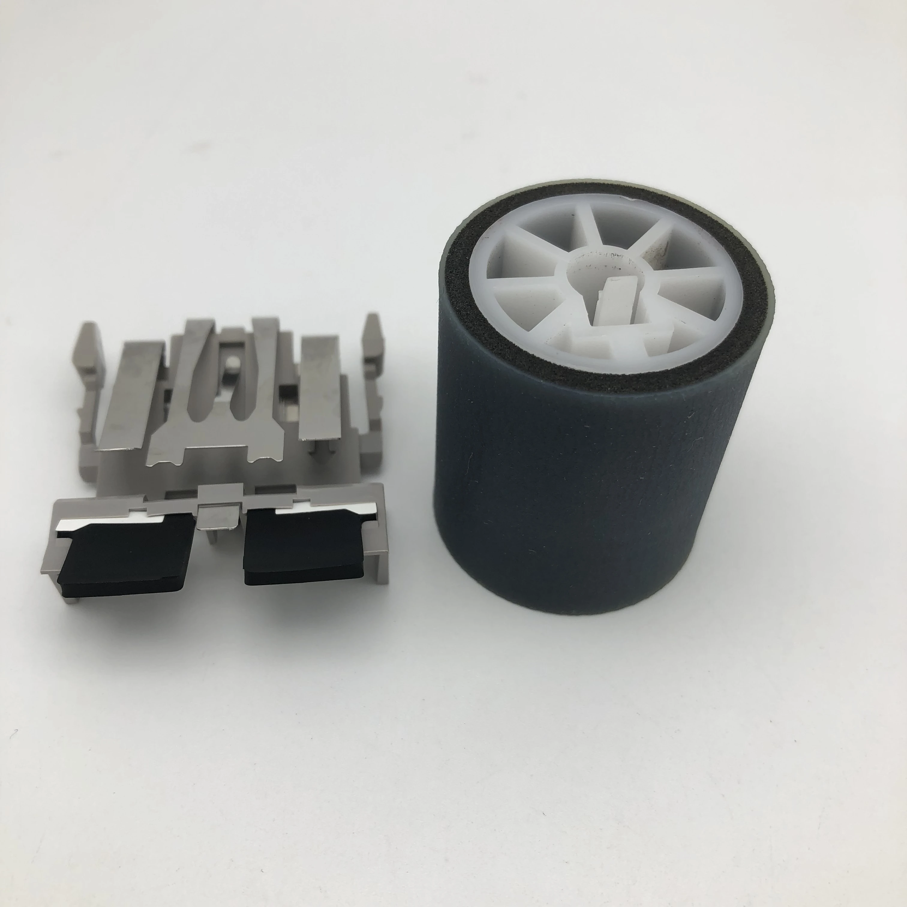 

Pick up roller & pad unit for Fujitsu 5110EOX 5110EOX2 5110EOXM fi-5110C S510 S500 S510 PA03360-0002 PA03289-0111 PA03289-0001