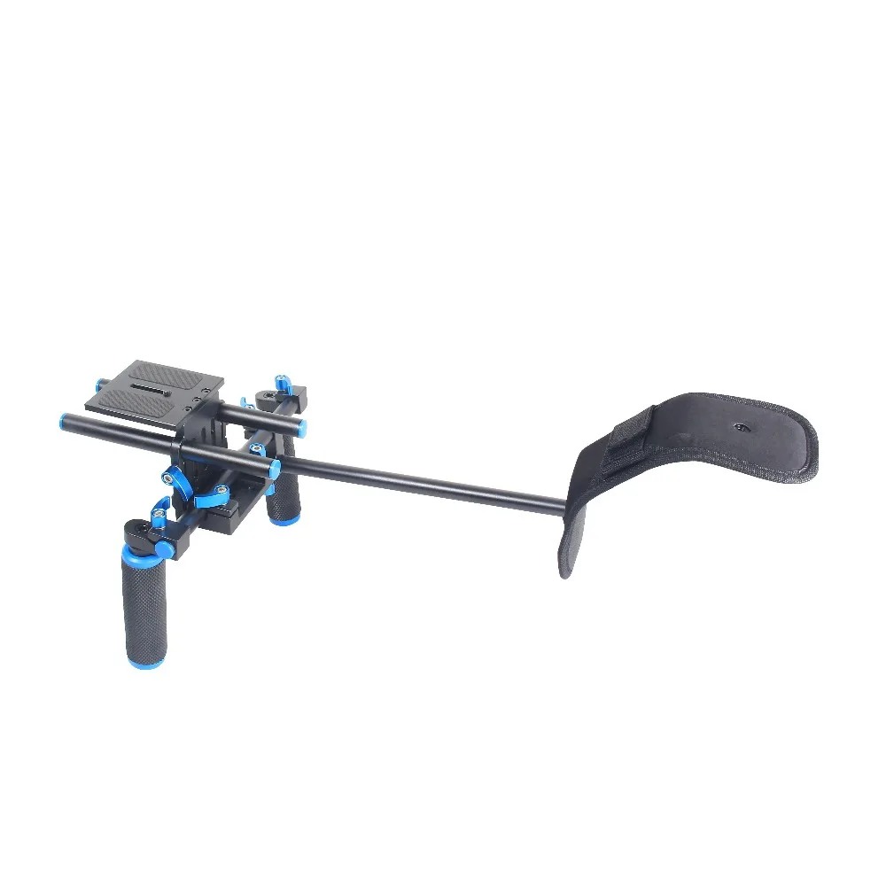 

Black BMPCC Rig with 15mm rods shoulder mount rig and 1/4 Screws