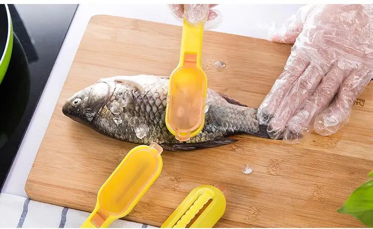 Новая быстрая очистка рыбы чешуя скребок для чистки с крышкой острый нож в Весы кухонные аксессуары