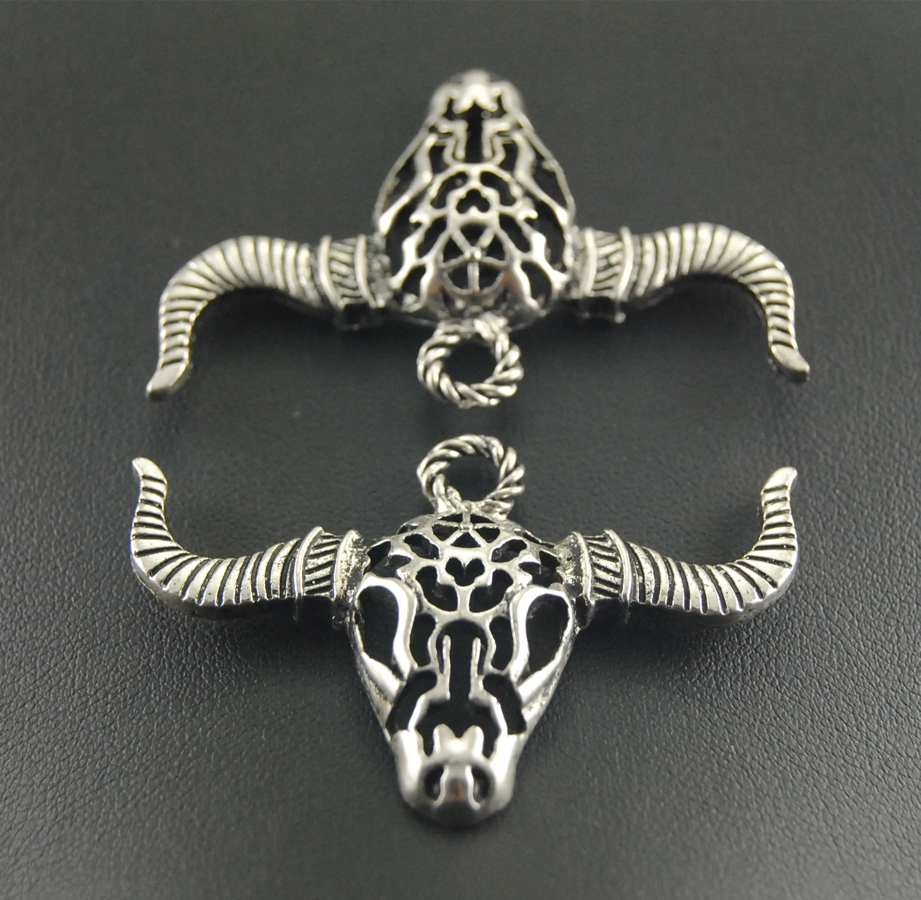 

5pcs 2 Colors Metal Filigree Bull Head Charm Pendant Fits Bracelets Jewelry Making A537/A244