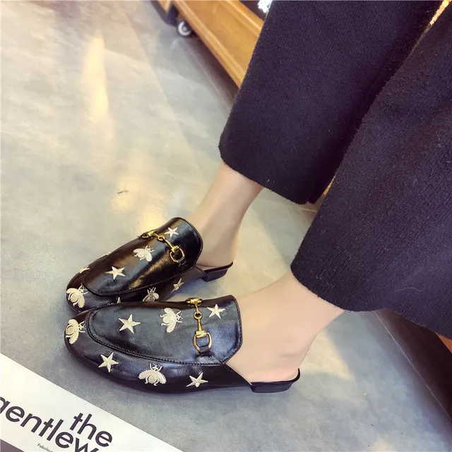 ช้อปรองเท้าผู้หญิงออนไลน์