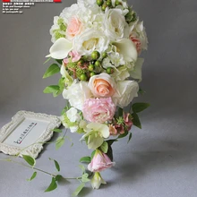 Настоящая фотография, свадебный букет цвета слоновой кости в западном стиле, капающие цветы, свадебный букет, брошь в виде водопада, искусственный букет