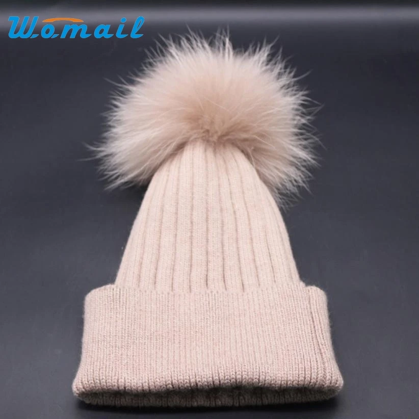 

new arrival hot sell super big pom Cashmere real raccoon fur knitted hat unisex super cute raccoon fur pom pom Soilid color hat