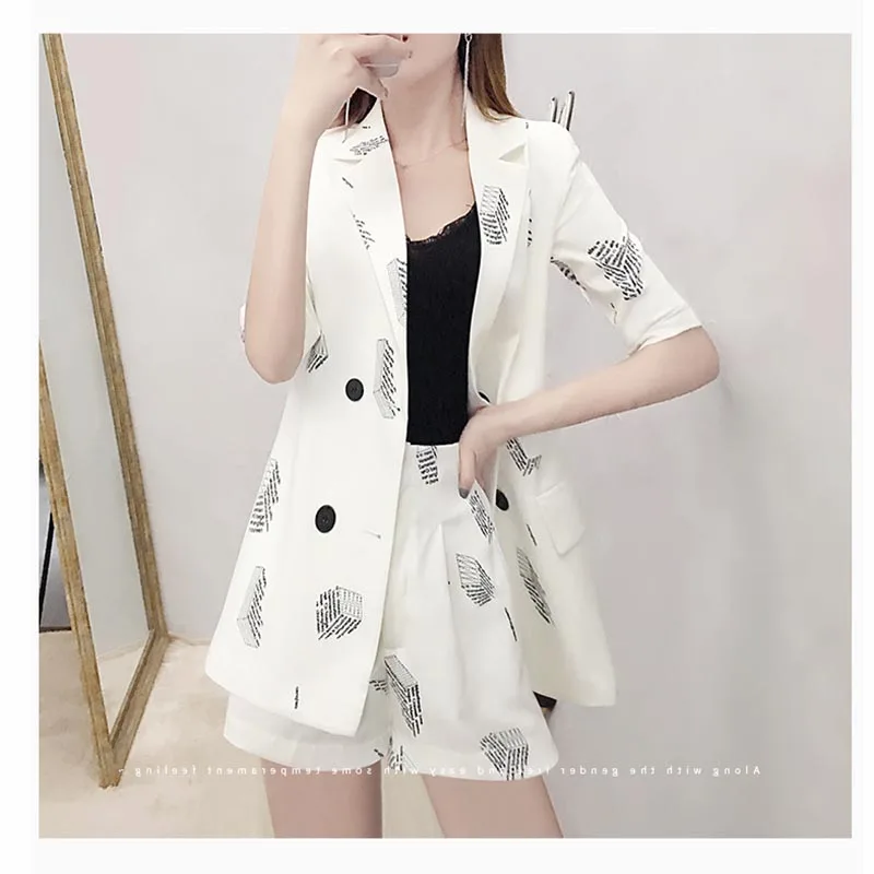 

2019Summer Blazer And Pants Suit Set Female Coat V Neck Sexy Chic Suit Women Office Set 2 Pieces Outfits Female Shorts sui