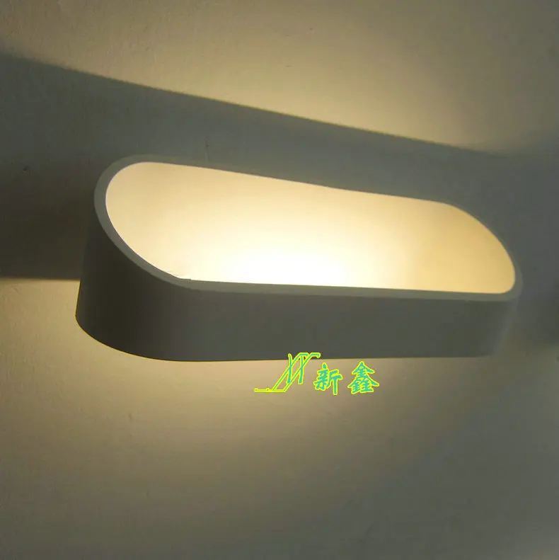 

direct sale LED long strip single slope wall lamp individuality characteristic mural makeup mirror decorative wall lamp