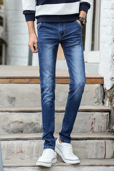 skinny fit jeans