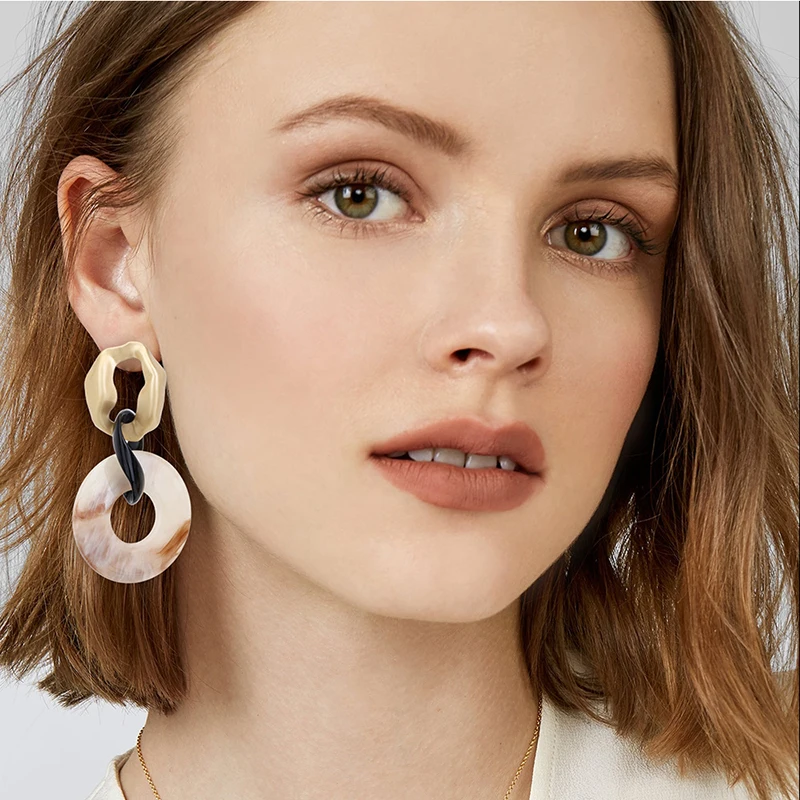 

Yhpup Trendy Brand Acrylic Round Geometric Dangle Earrings Temperament Acetic Acid Jewelry for Women Party pendientes mujer 2019