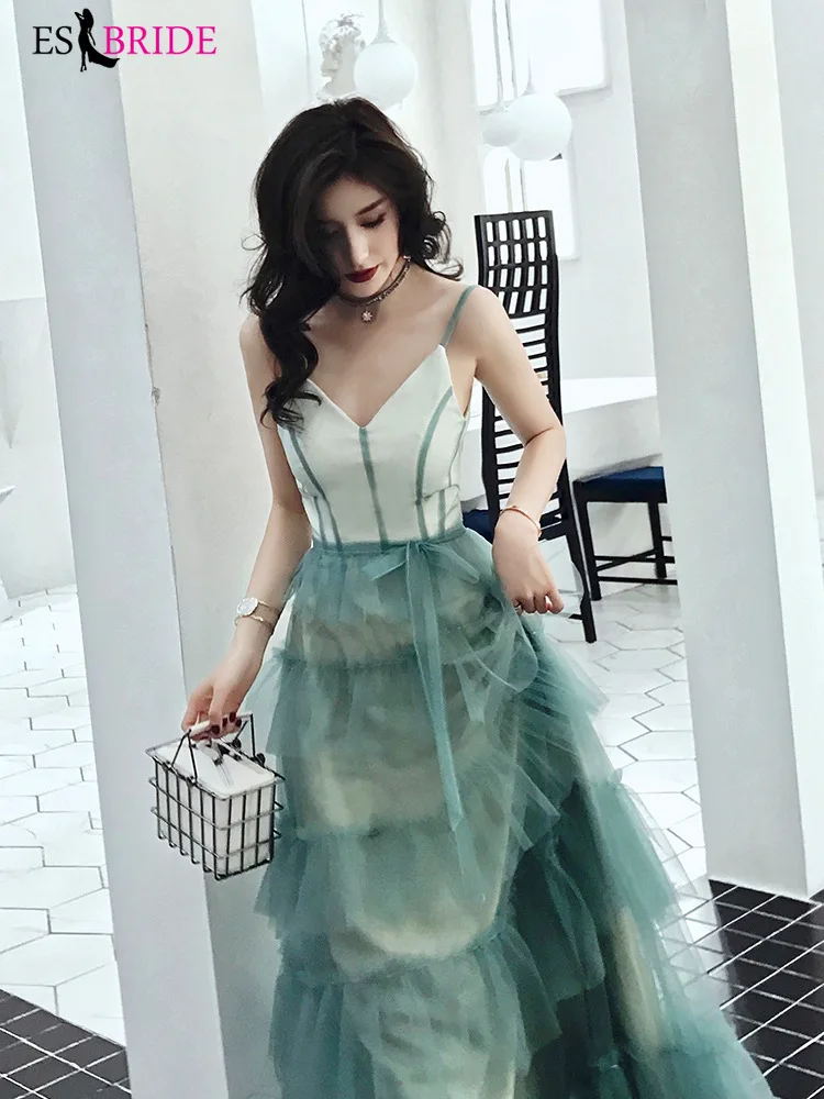 Green Sexy V-neck Formal Dresses Evening Gown 2019 Evening Dresses Long Evening Dress Student Party Robe De Soiree ES2485 Green Sexy V-neck Formal Dresses Evening Gown 2019 Evening Dresses Long Evening Dress Student Party Robe De Soiree ES2485