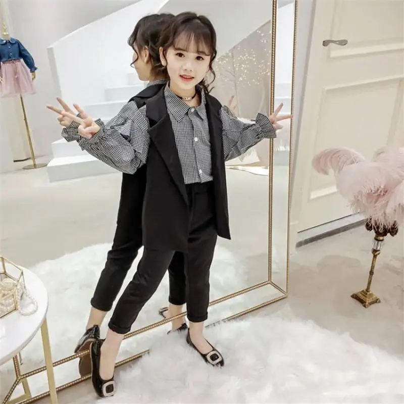 

2019 Autumn Teenage Girls Clothing Sets Solid Jacket Shorts Tracksuit 3pcs School Uniform Suit Kids Clothes Children Outfits W73