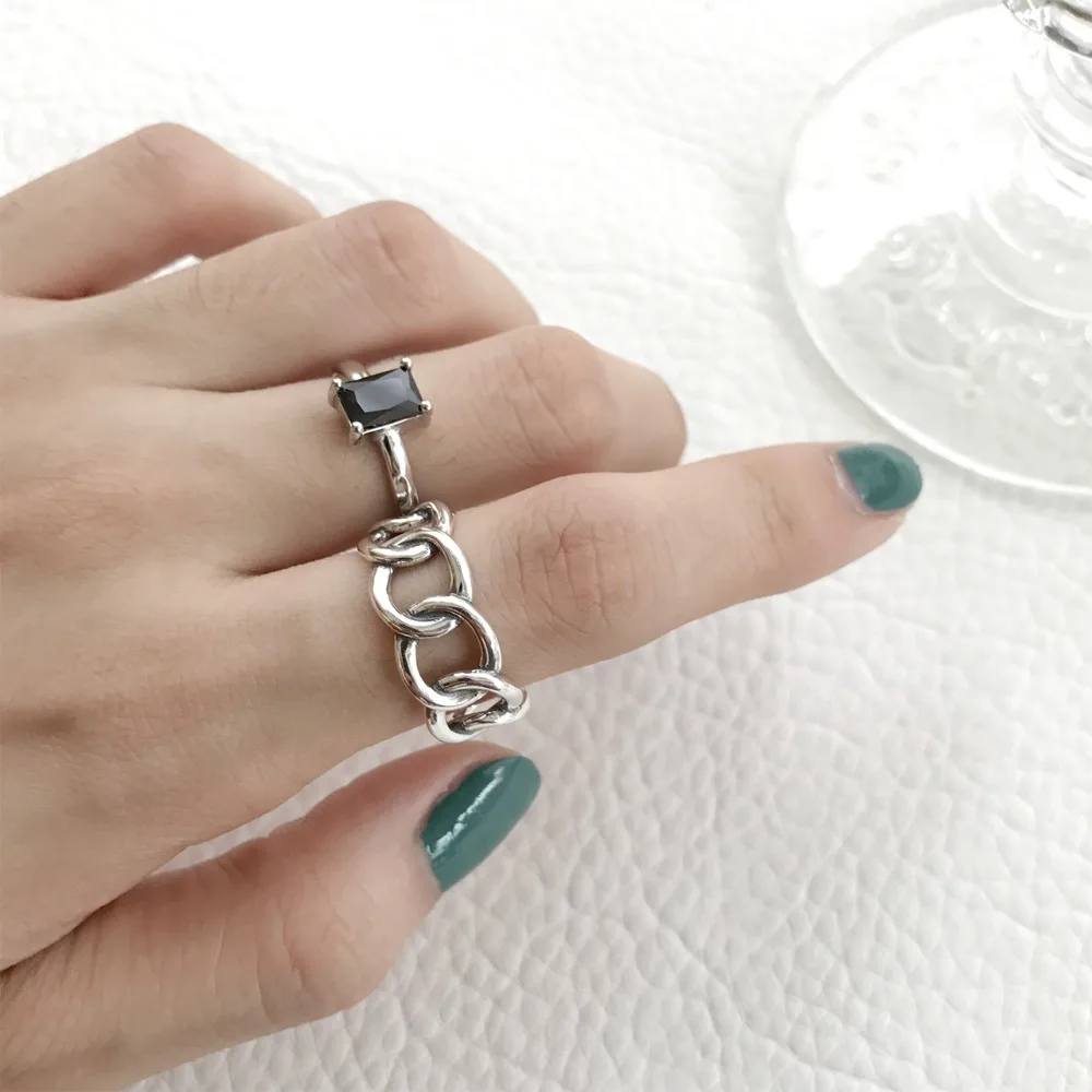 

1PC RETRO Authentic S925 Sterling Silver Fine Jewelry Open Circle Locked / Black Zirconia Rectangle Rings Tail Ring J335