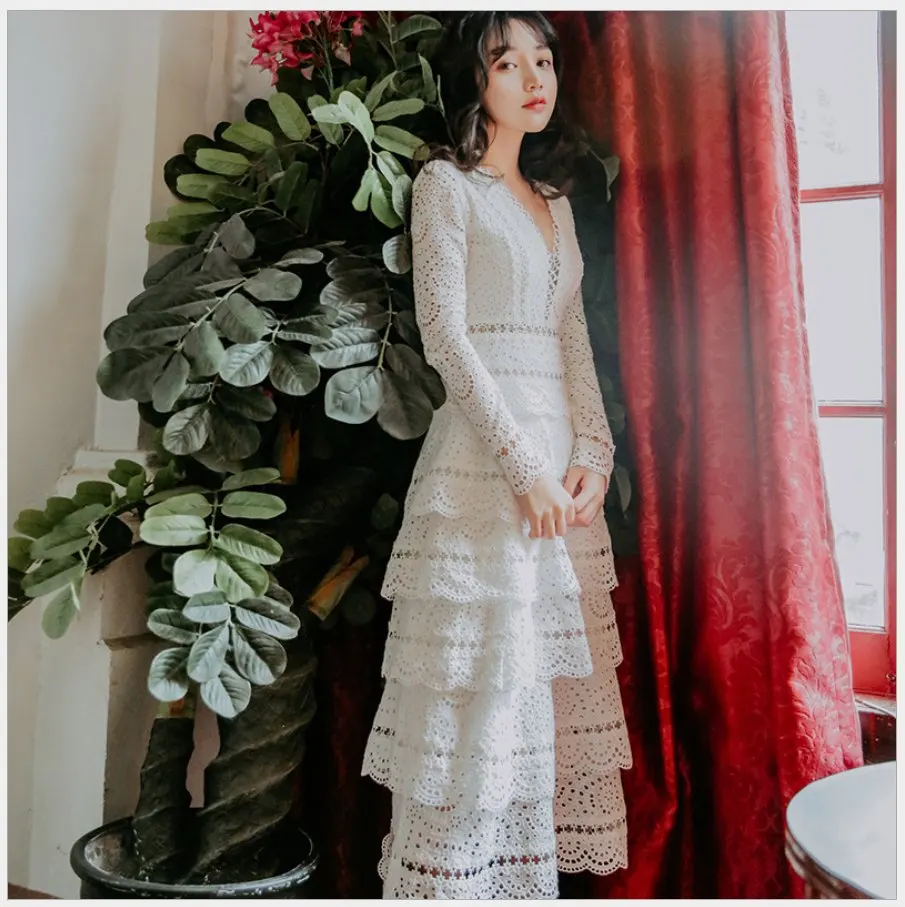 

Spring Autumn Runway White Long Party Dress Women's Long Sleeve V-Neck Hollow Out Layer Ruffle Cake Dress High Waist Vestidos