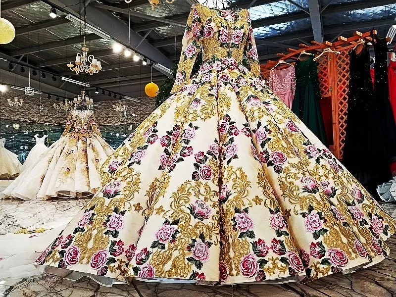 39810 достойное свадебное платье Цветы для аппликации тяжелый кристалл из бисера вышивка золотой нитью свадебное платье